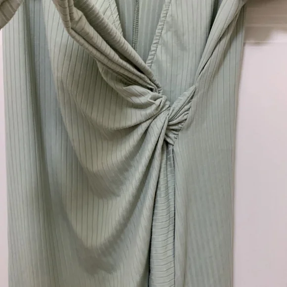 NWOT Socialite Dress. Size M. - Picture 4 of 9